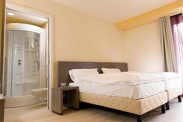 Hotel Kube Folgaria Kültér fotó