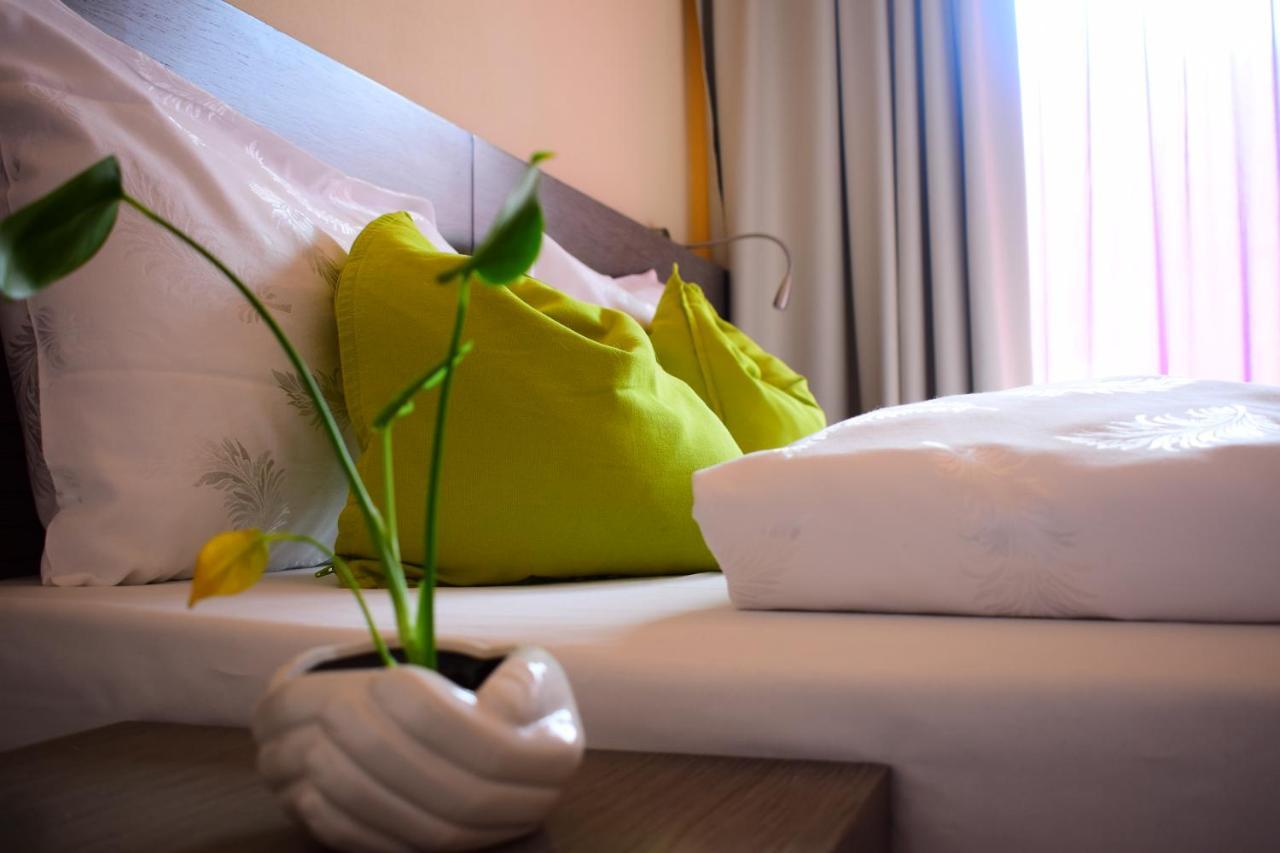 Hotel Kube Folgaria Kültér fotó