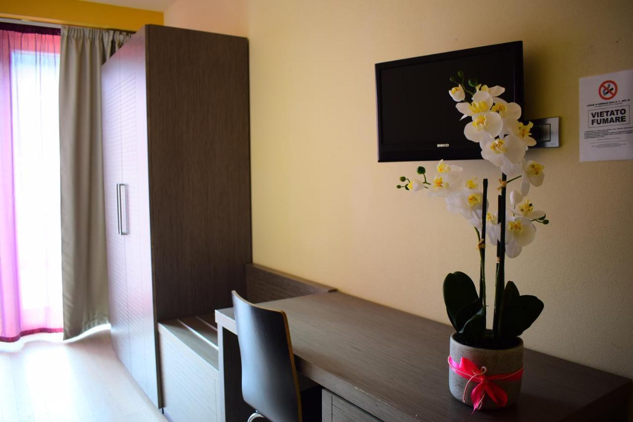 Hotel Kube Folgaria Kültér fotó