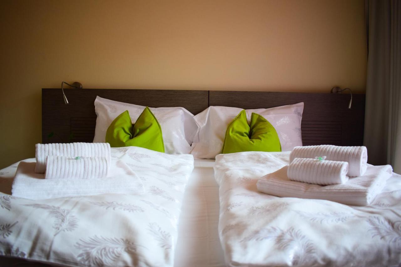 Hotel Kube Folgaria Kültér fotó